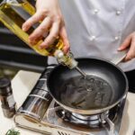 آیا روغن زیتون برای سرخ کردن مناسب است؟